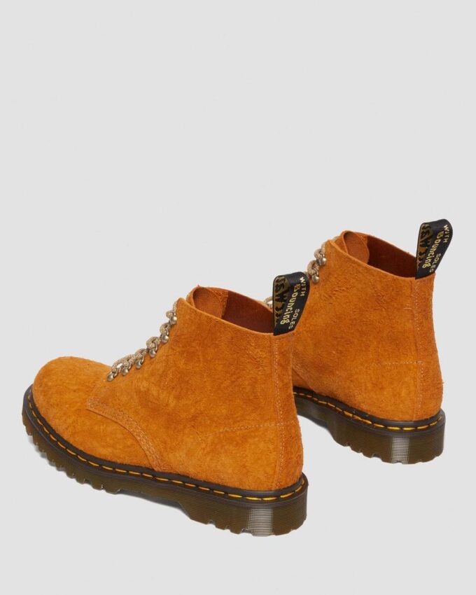 101 Fabricadas en Inglaterra Botines de ante con herrajes