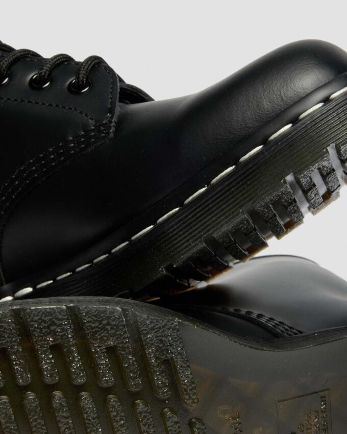 1460 Botas con cordones de Smooth Leather y costuras blancas