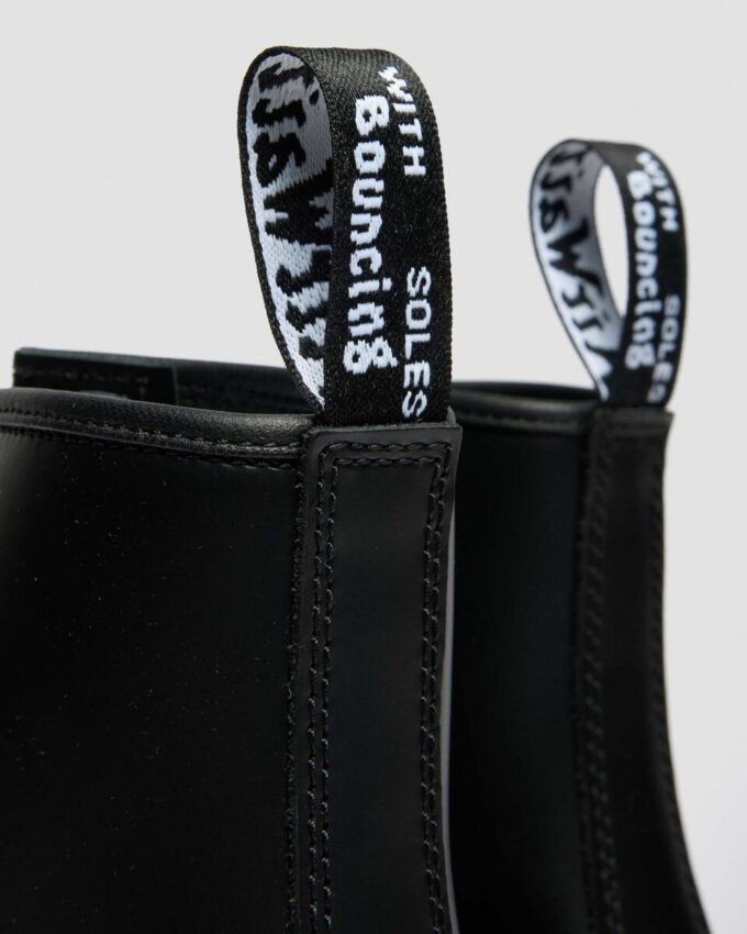 1460 Botas con cordones de Smooth Leather y costuras blancas