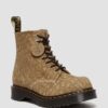 1460 Fabricadas en Inglaterra Botas con cordones de ante repujado