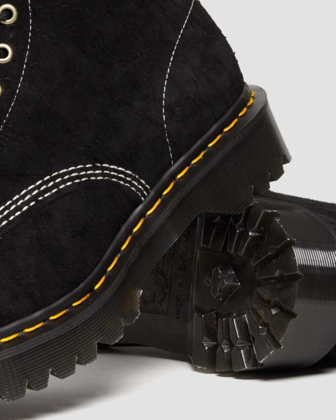 1460 Fabricadas en Inglaterra Botas con cordones de ante repujado