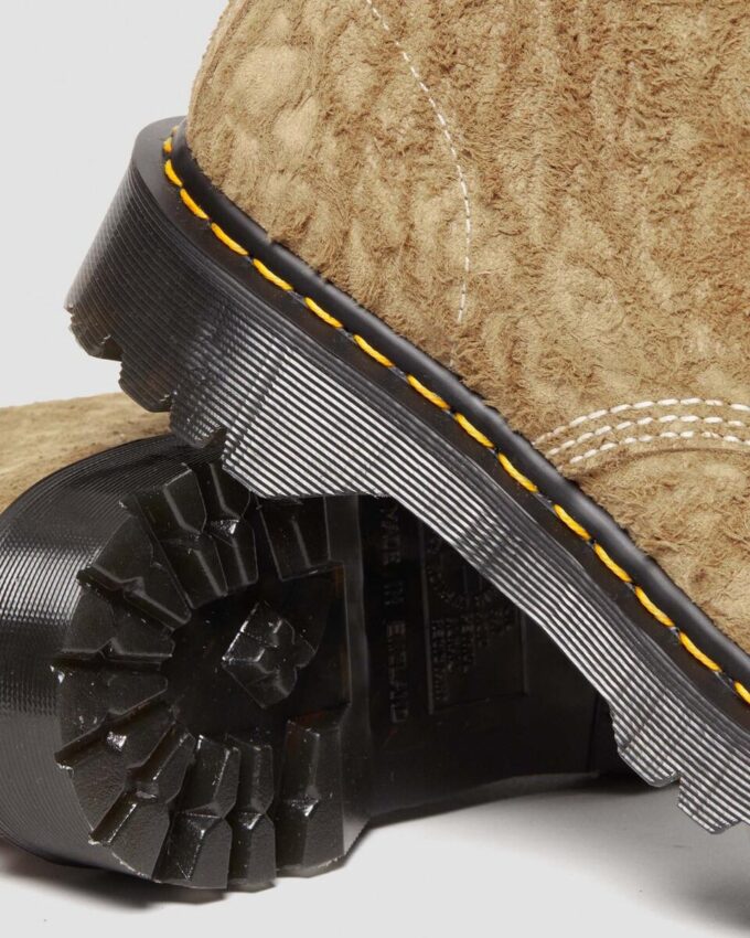 1460 Fabricadas en Inglaterra Botas con cordones de ante repujado