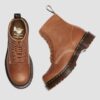 1460 Fabricadas en Inglaterra Botas con puntera reforzada y piel repujada Soft Boa 1460 Fabricadas en Inglaterra Botas con puntera reforzada y piel repujada Soft Boa