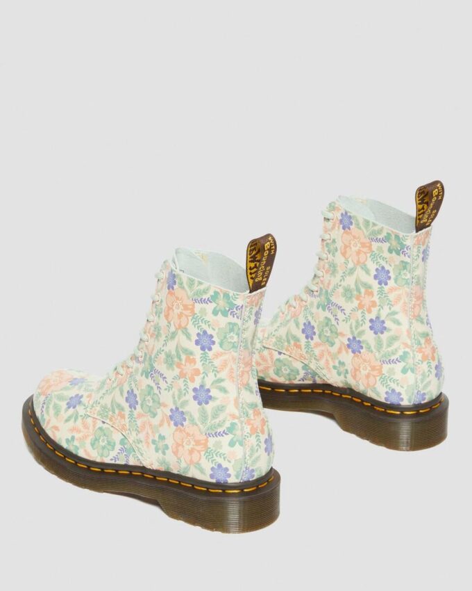 1460 Vonda Botas de piel reciclada con estampado floral 1460 Vonda Botas de piel reciclada con estampado floral