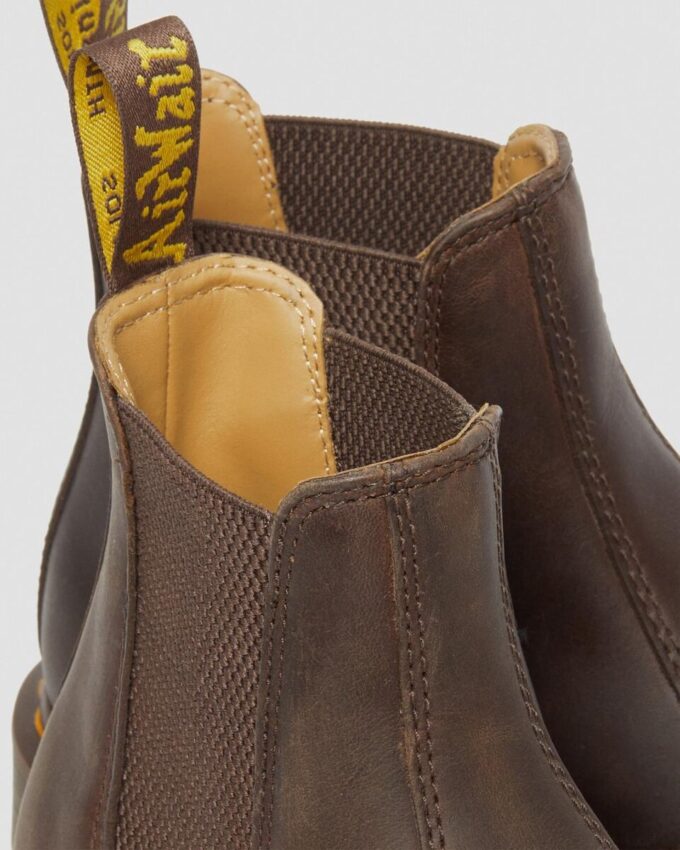 2976 Chelsea Boot de cuero Crazy Horse con costuras amarillas 2976 Chelsea Boot de cuero Crazy Horse con costuras amarillas