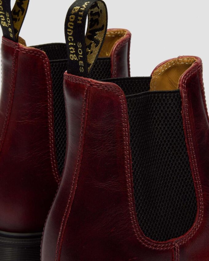 2976 Fabricadas en Inglaterra Chelsea Boot clásica de piel de becerro
