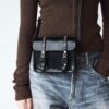 Bolso bandolera de 7 pulgadas con tachuelas de cuero Kiev Bolso bandolera de 7 pulgadas con tachuelas de cuero Kiev
