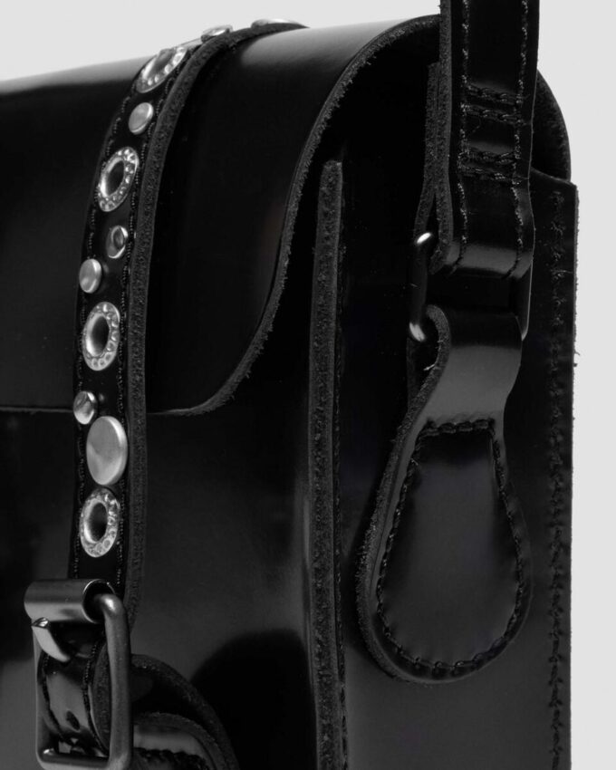 Bolso bandolera de 7 pulgadas con tachuelas de cuero Kiev Bolso bandolera de 7 pulgadas con tachuelas de cuero Kiev