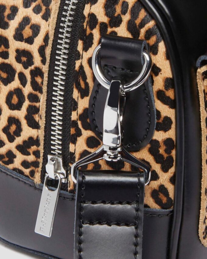 Bolso con asa superior estampado de leopardo Hair On