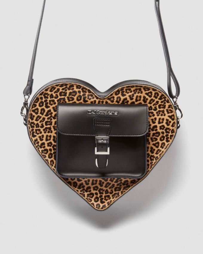 Bolso con corazones Mochila de piel leopardo Kiev Bolso con corazones Mochila de piel leopardo Kiev