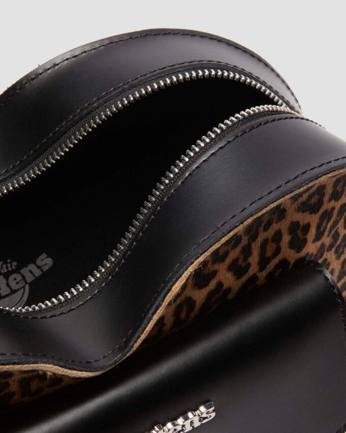 Bolso con corazones Mochila de piel leopardo Kiev Bolso con corazones Mochila de piel leopardo Kiev