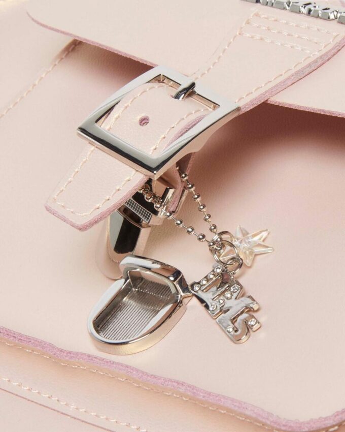Bolso con forma de corazón Mochila de piel metalizada Bolso con forma de corazón Mochila de piel metalizada