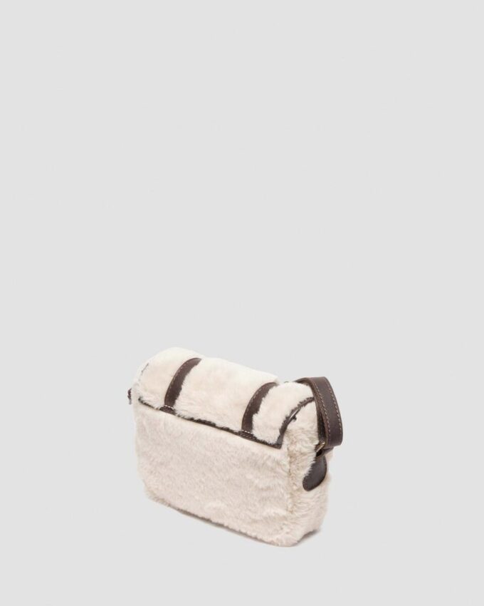 BOLSO SATCHEL DE 7 PULGADAS Bolso satchel de piel y pelo sintético