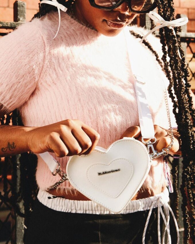 Bolso VEGAN MINI en forma de corazón Bolso VEGAN MINI en forma de corazón