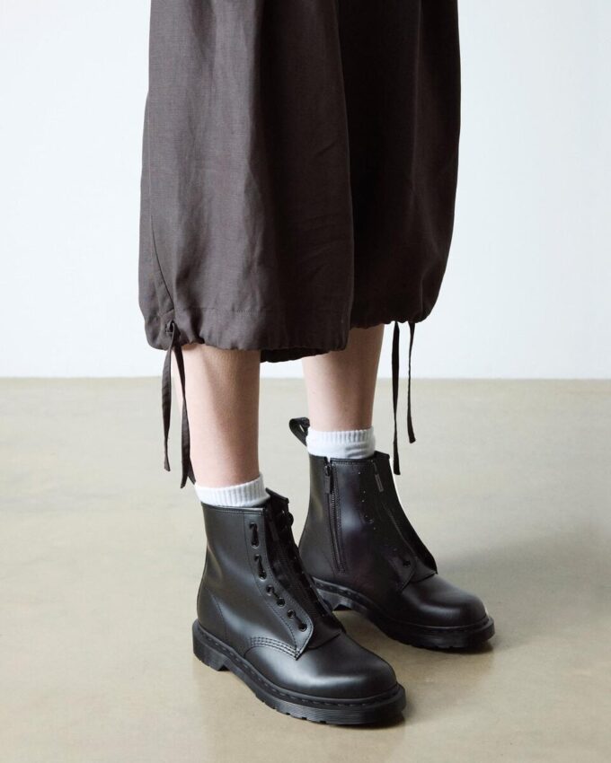 Botas 1460 ZIP MONO Smooth Leather Botas 1460 ZIP MONO Smooth Leather