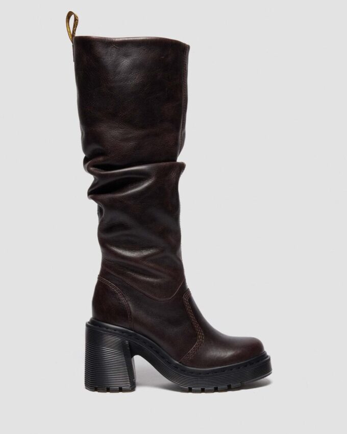 Botas altas de tacón de cuero Kasey Kinsley Botas altas de tacón de cuero Kasey Kinsley