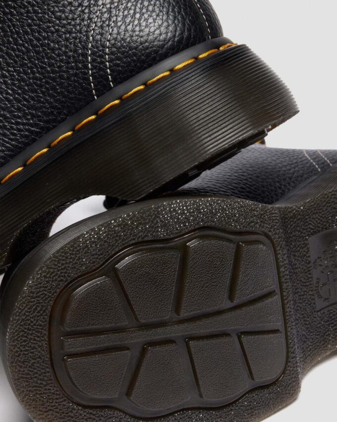 Botas BUZZ de 8 ojales en Nappa Leather Botas BUZZ de 8 ojales en Nappa Leather