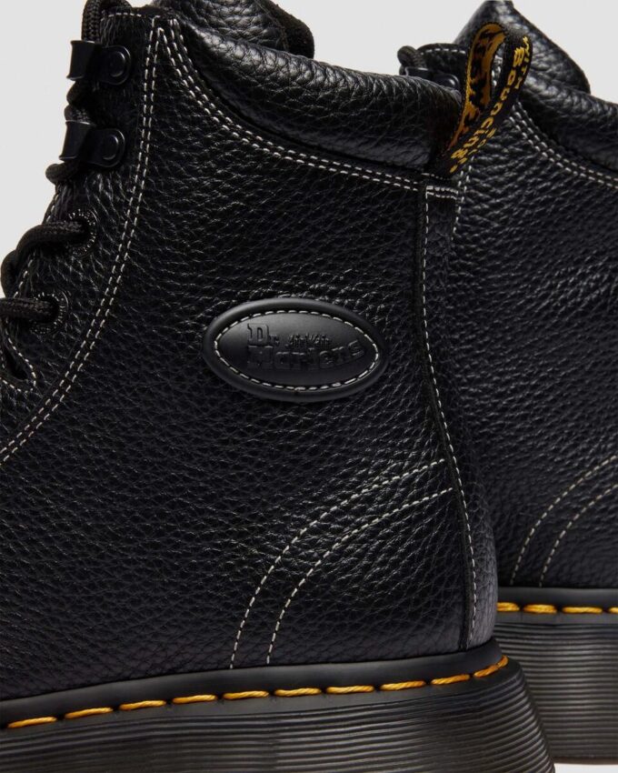 Botas BUZZ de 8 ojales en Nappa Leather Botas BUZZ de 8 ojales en Nappa Leather