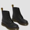 Botas con cordones 1460 de piel engrasada Botas con cordones 1460 de piel engrasada