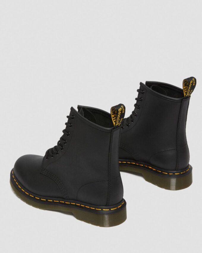 Botas con cordones 1460 de piel engrasada Botas con cordones 1460 de piel engrasada