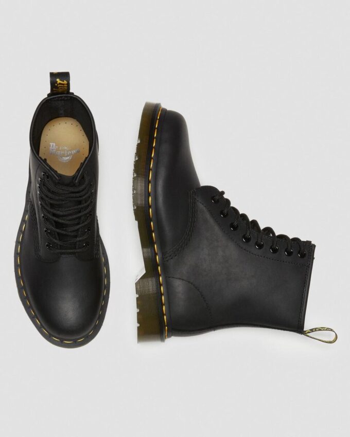 Botas con cordones 1460 de piel engrasada Botas con cordones 1460 de piel engrasada