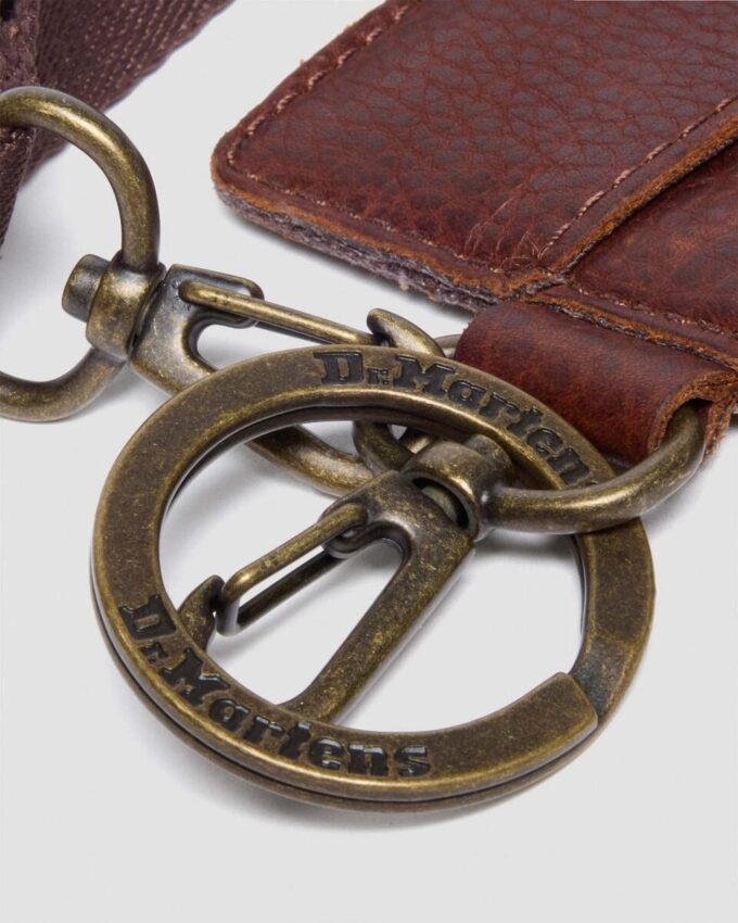 CARD HOLDER Tarjetero de Ambassador Leather con llavero