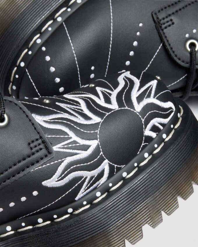 JADON HI SOLAR FLARE Botas con plataforma de cuero reciclado