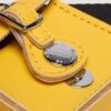 LLAVERO CON BOLSA Llavero con bolsa de cuero Kiev