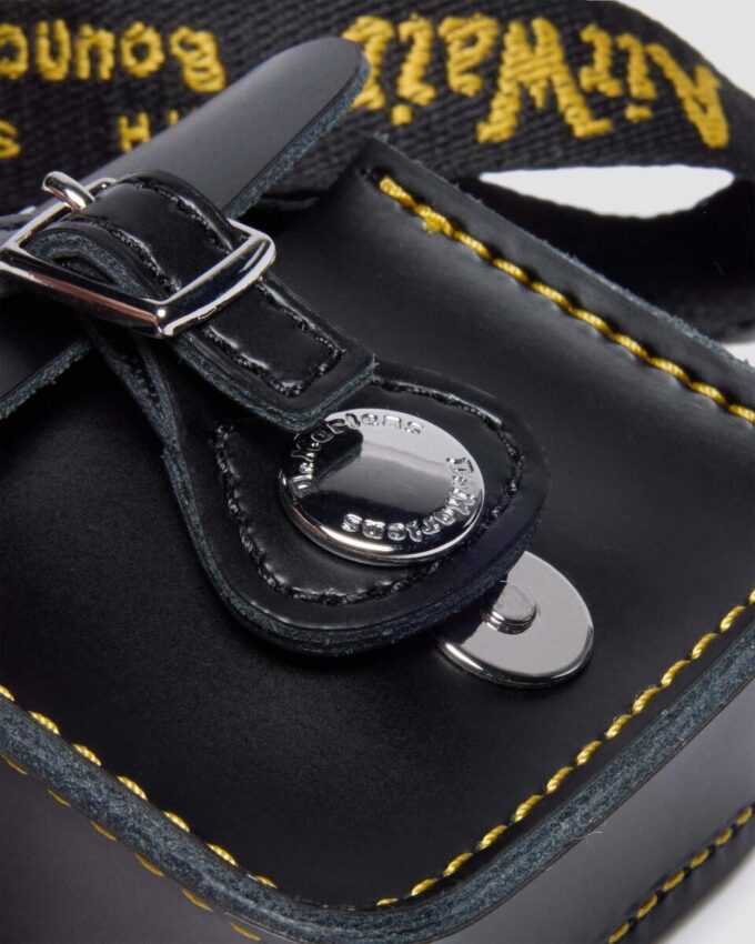 LLAVERO CON BOLSA Llavero con bolsa de cuero Kiev