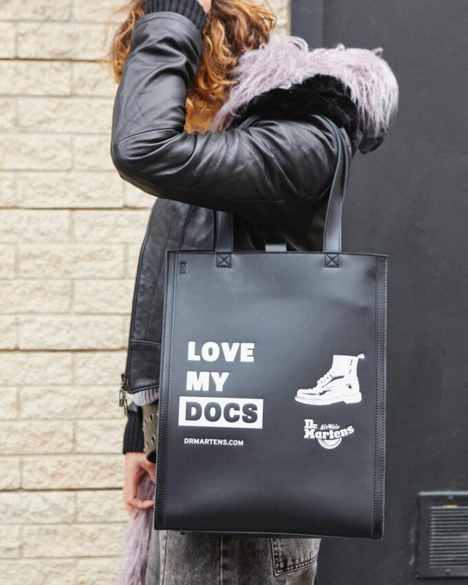 LOVE MY DOCS Bolso tote de piel LOVE MY DOCS Bolso tote de piel