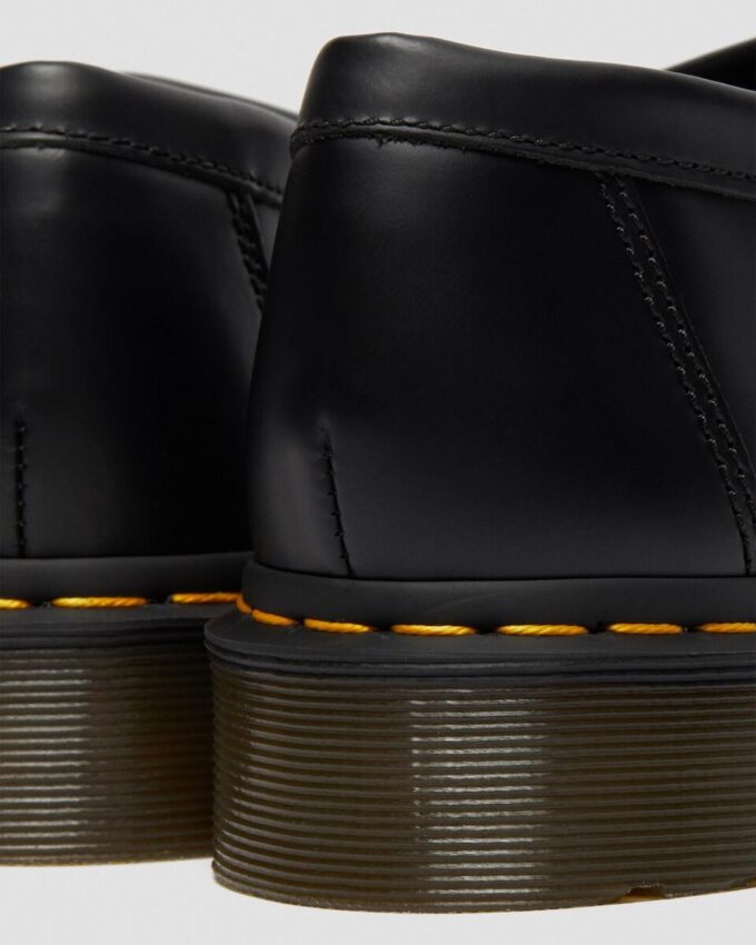 Mocasines con borlas de piel cosida en amarillo Adrian Mocasines con borlas de piel cosida en amarillo Adrian