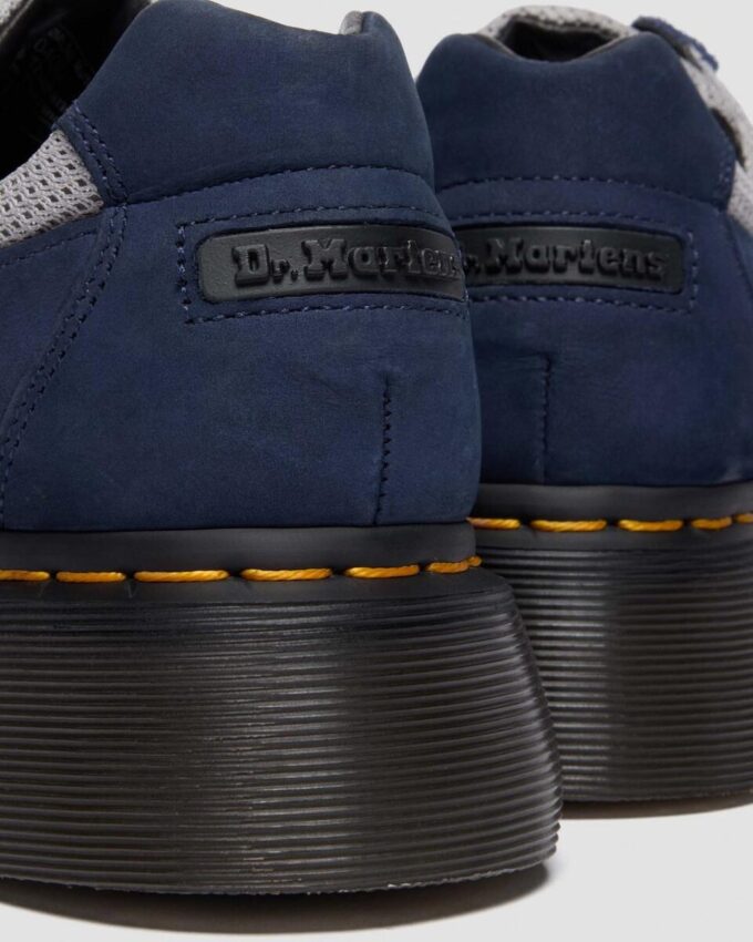 Zapatos Buzz Strap de materiales mixtos Zapatos Buzz Strap de materiales mixtos