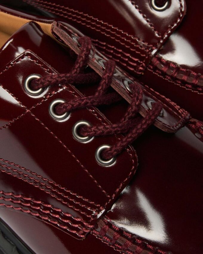 Zapatos Lowell de piel lacada con puntera mocasín Zapatos Lowell de piel lacada con puntera mocasín